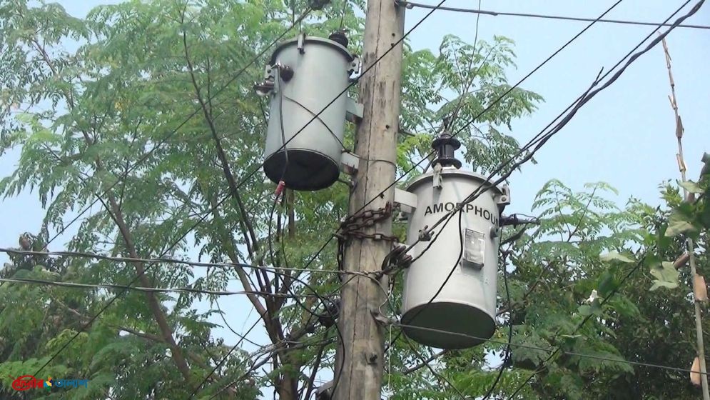 ফেনীতে ৮ মাসে ১০০ ট্রান্সফরমার চুরি, বিদ্যুৎহীন গ্রাহকদের বাড়তি খরচের বোঝা